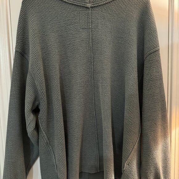 Aerie Oversized Textured V-Neck Sweatshirt - Picture 2 of 3